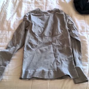 EUC Blanqi long sleeve support top